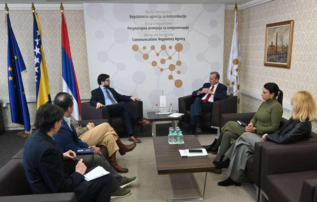 Direktor RAK-a i predstavnici Ambasade SAD-a razgovarali o uvođenju 5G mreže