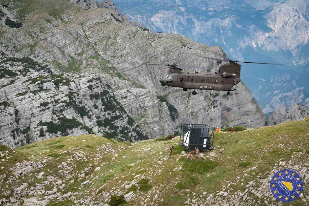 Operacija Arx Alpina, EUFOR pomaže u postavljanju novog planinarskog bivaka na planini Prenj