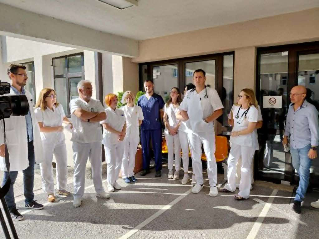 Vlada Kantona 10 ovlastila ravnatelje da liječnicima ponude 10 posto veće plaće