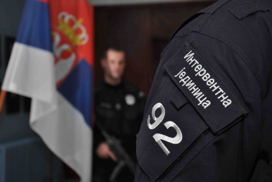 Pet osoba uhapšeno u Beogradu zbog pucnjave iz 2025., među njima i policijski službenici