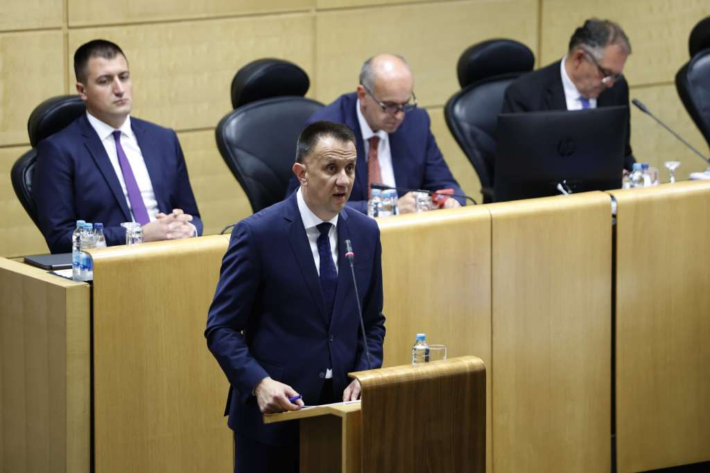 Lakić: Predloženi zakon daje šansu za pokretanje proizvodnje u zeničkoj željezari