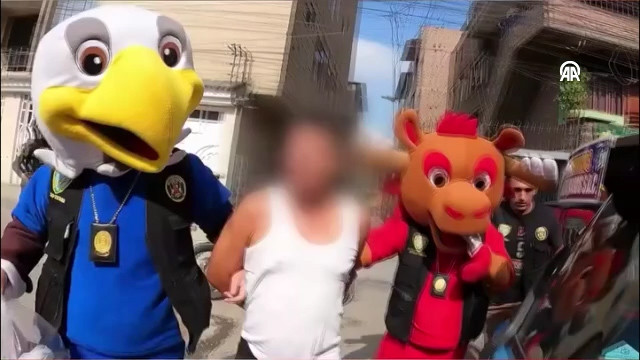 Peruanska policija prerušila policajca u maskotu Svjetskog prvenstva kako bi uhapsila osumnjičenog za drogu