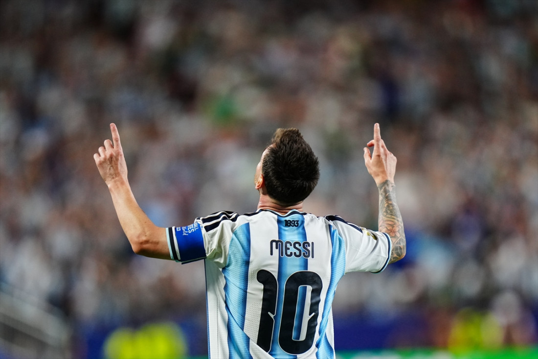 Argentina sigurna protiv Alžira, hat-trick Lionela Messija