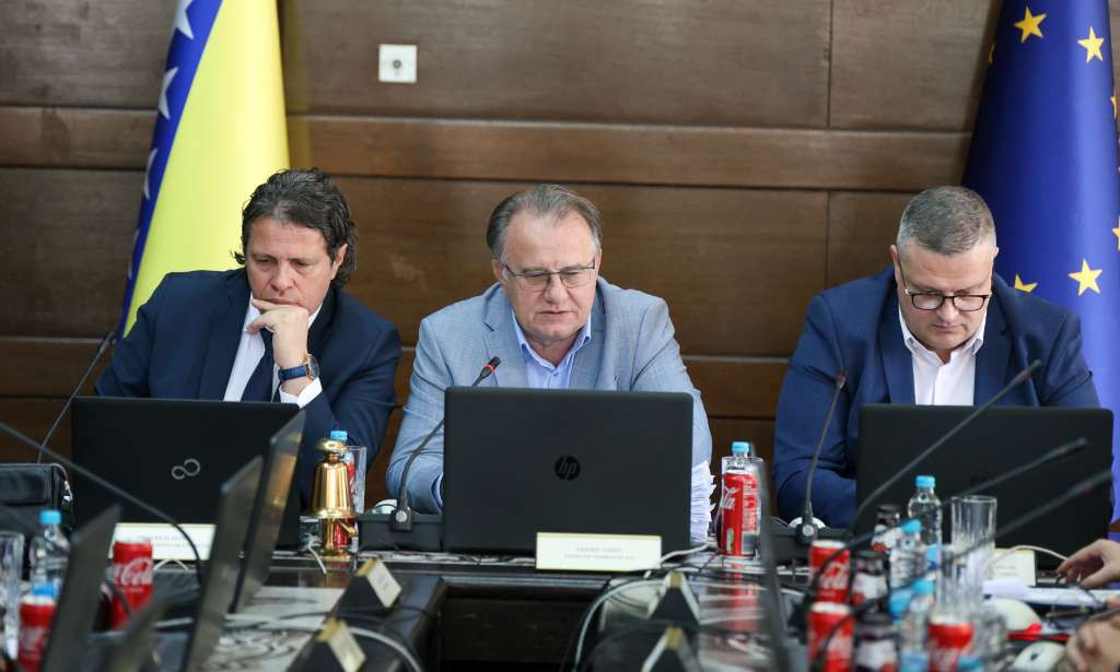 Vlada FBiH: Ne blokira Federacija povrat PDV-a građanima