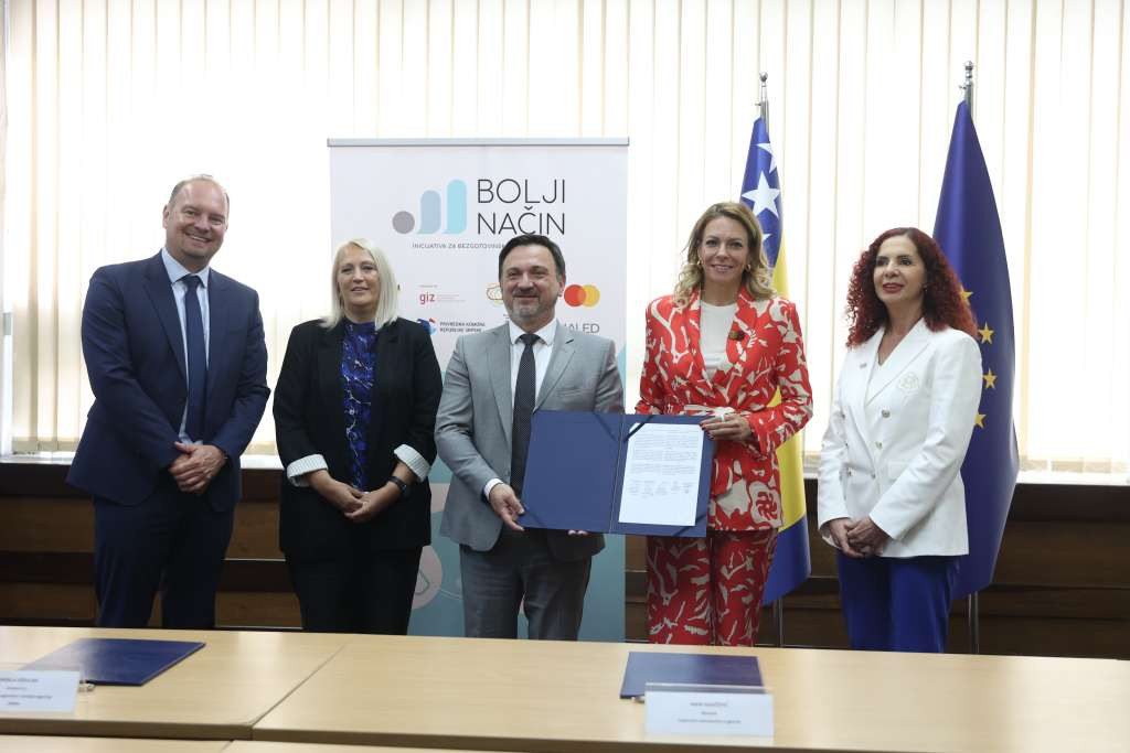 Potpisan Sporazum o saradnji za razvoj bezgotovinskog plaćanja u Federaciji BiH