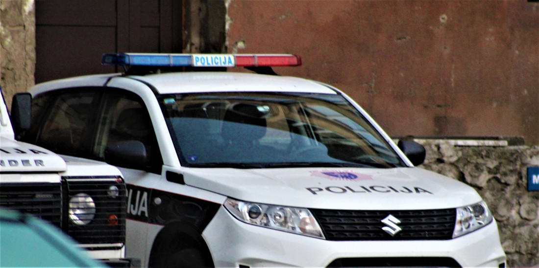 Žena u Zavidovićima izbodena nožem, napadač uhapšen