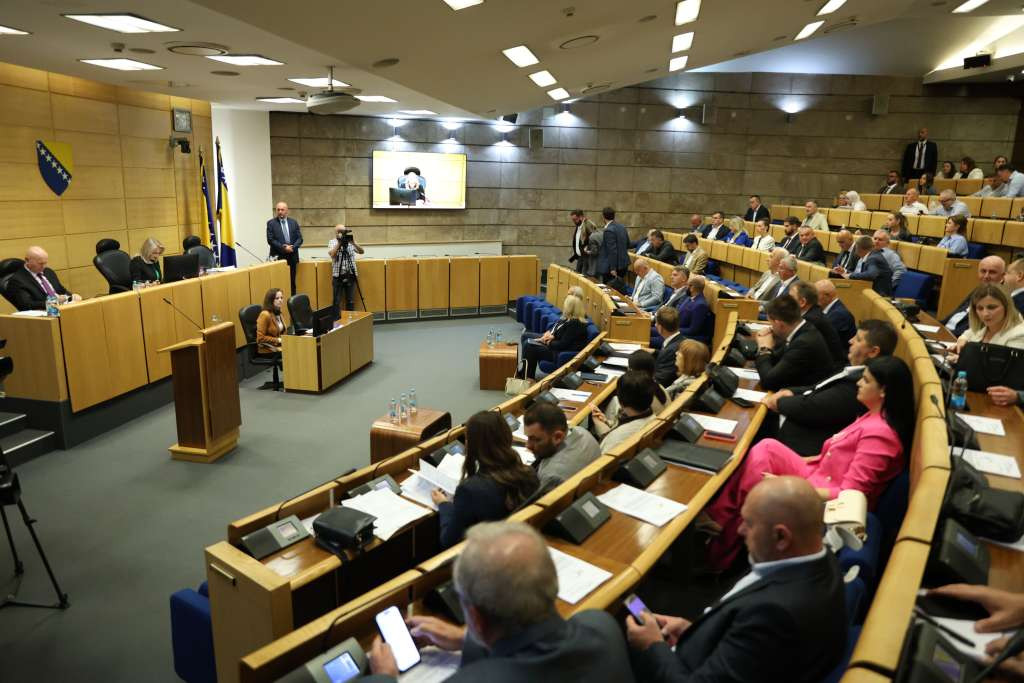 Vanredna sjednica Predstavničkog doma u toku, opozicionari zatražili prisustvo premijera Nikšića