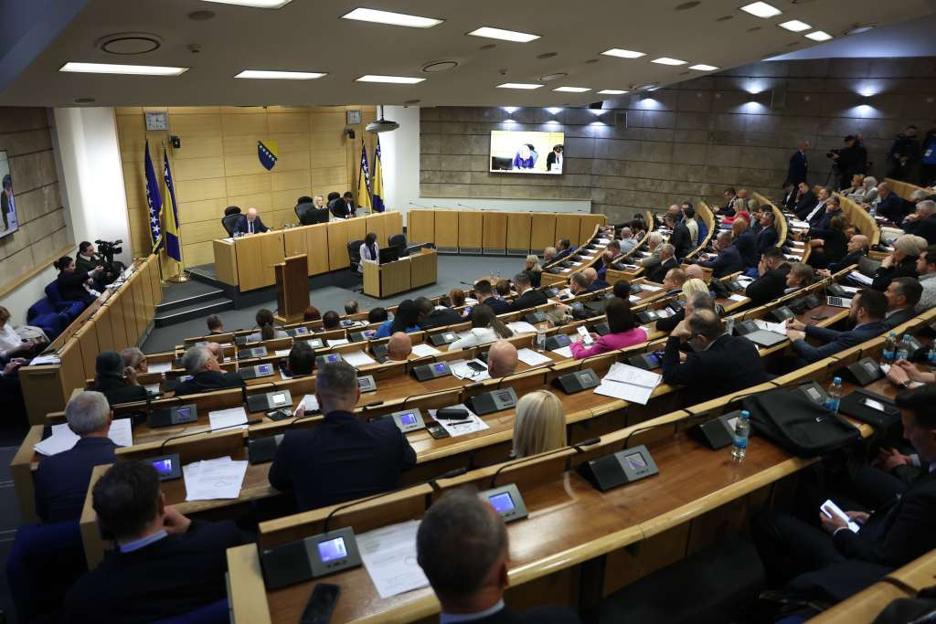 Pred zastupnicima FBiH izmjene krivičnog postupka i novi zakon o notarima, bira se i novi predsjedavajući Doma