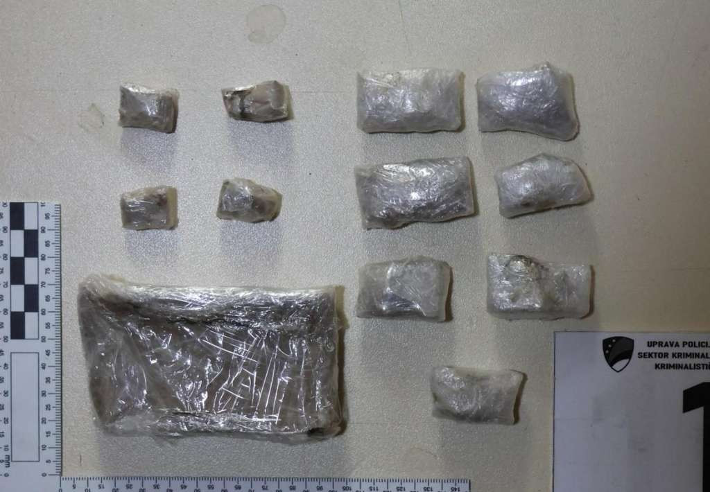 Pretres u Mostaru: Policija pronašla heroin, vagu i veću količinu novca