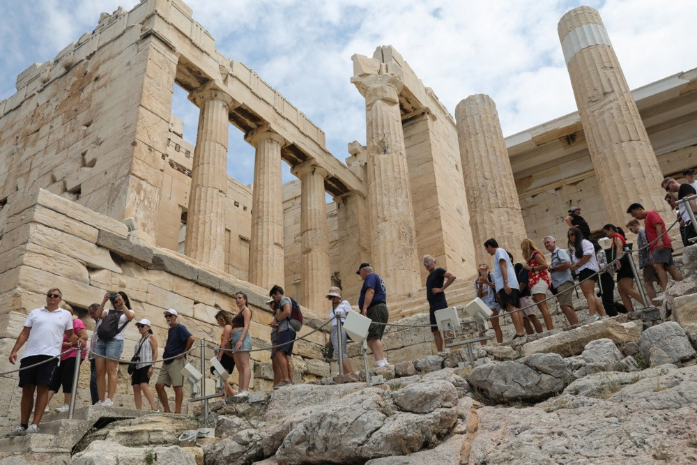 Grčka: Nema izuzeća turista iz nekih zemalja od uzimanja biometrijskih podataka pri dolasku