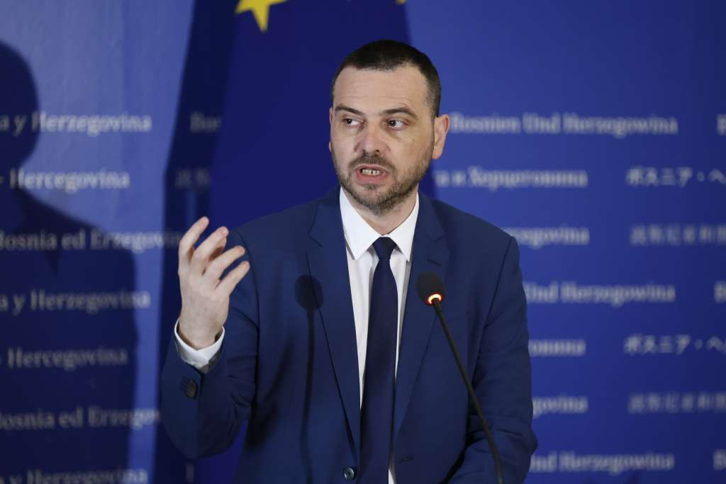 Magazinović: Dočekali smo usvajanje zakona kojim se kažnjava bahata vožnja