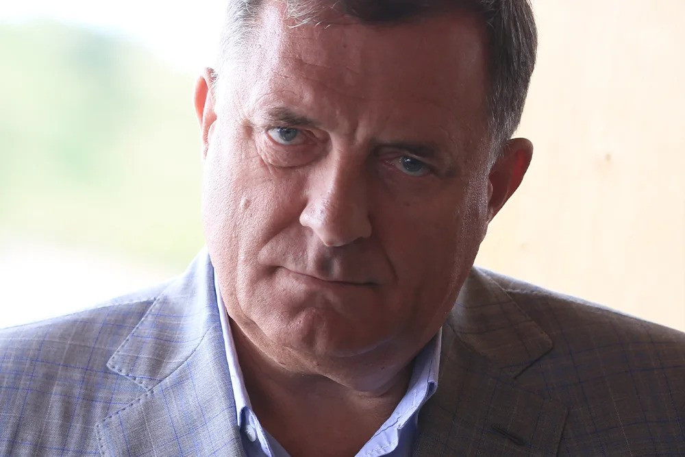 Dodik napao Bildtov i Petritschev prijedlog o zatvaranju OHR-a, najavio spor sa EU zbog kršenja SSP