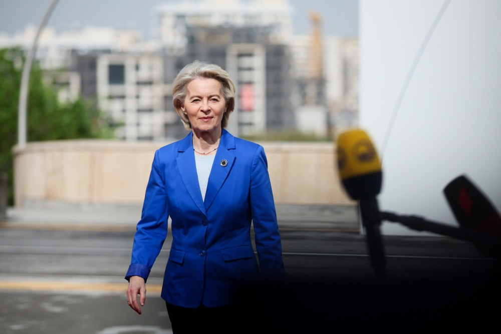 Von der Leyen pred samit Evropske političke zajednice: Razgovaraćemo o nezavisnoj Evropi