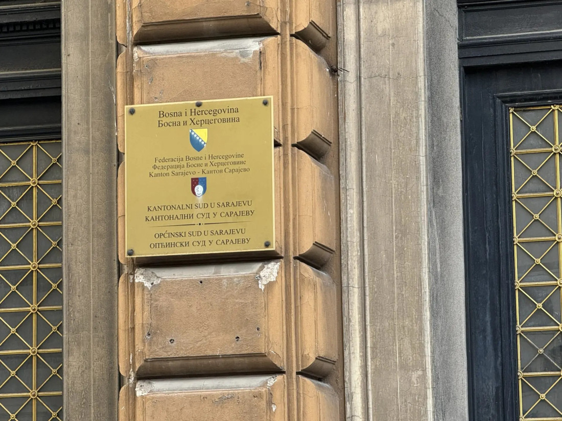 Potvrđena optužnica protiv majke i njenog rođaka za prisiljavanja djece na prosjačenje