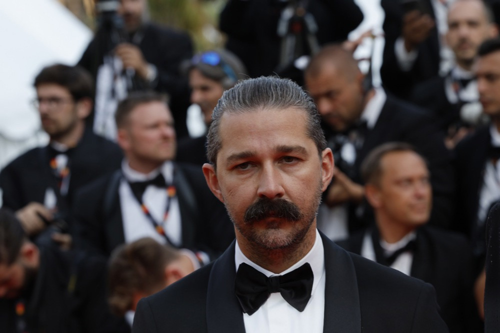 Shia LaBeouf dobio dozvolu da napusti SAD dok se suočava s optužbama za fizički napad
