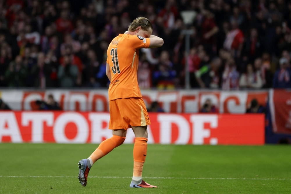 Golman Tottenhama Kinsky dobio podršku kolega