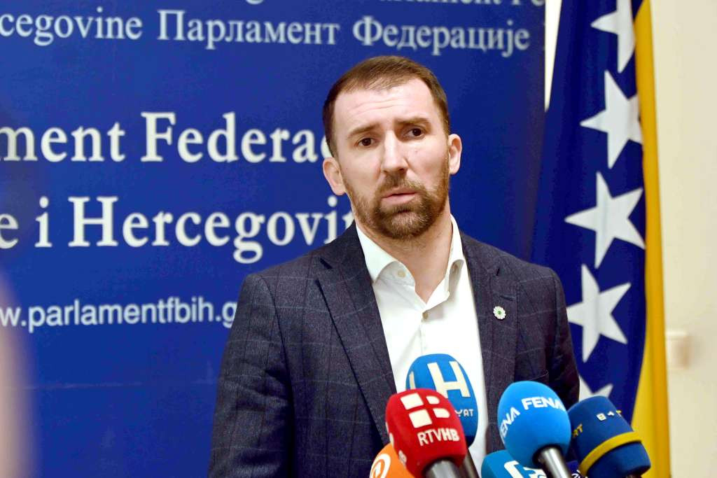 Delić izrazio nadu da će Parlament FBiH usvojiti zakone iz oblasti rada i socijalne politike