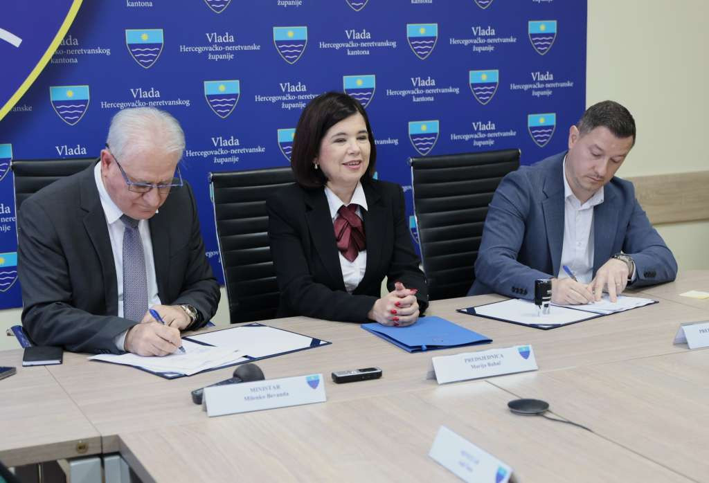 Zdravstveni radnici u HNK potpisali novi kolektivni ugovor, od sutra rad u punom kapacitetu