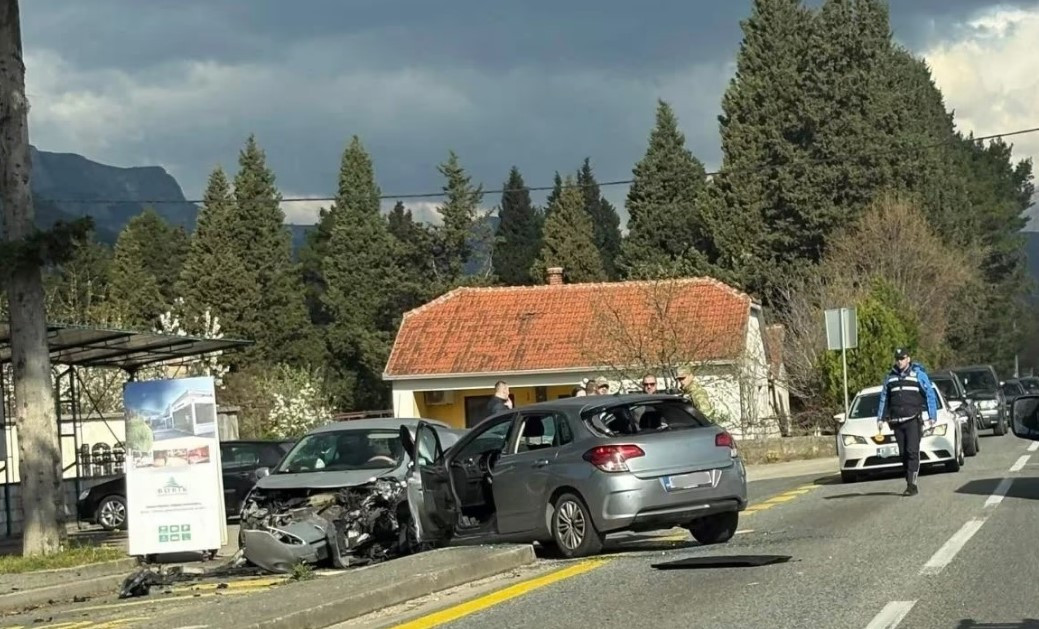 MUP HNK objavio detalje: Drvenim palicama i bakljama napali vozača, teško je povrijeđen
