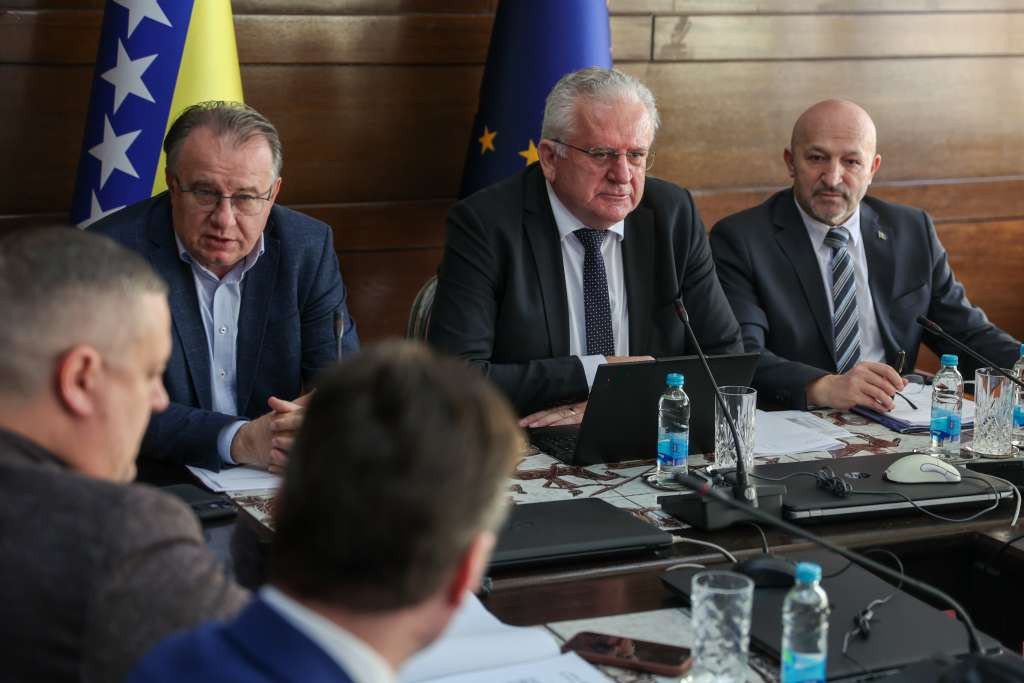 ESV: Regulisanje tematike bolovanja zahtijeva učešće eksperata iz zdravstva, prava i ekonomije