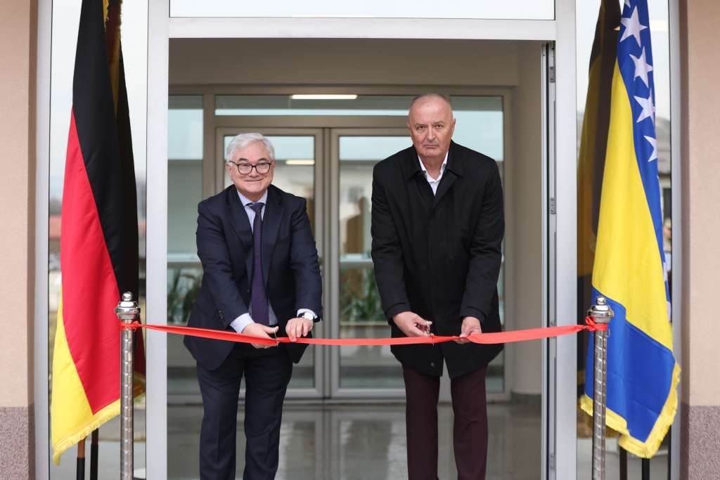 Helez: Njemačka uložila oko 480.000 eura u obnovu logističke baze u kasarni Butila