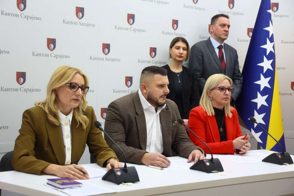Zastupnici SDP-a u Skupštini KS najavili inicijativu za utvrđivanje odgovornosti za stanje u KCUS-u