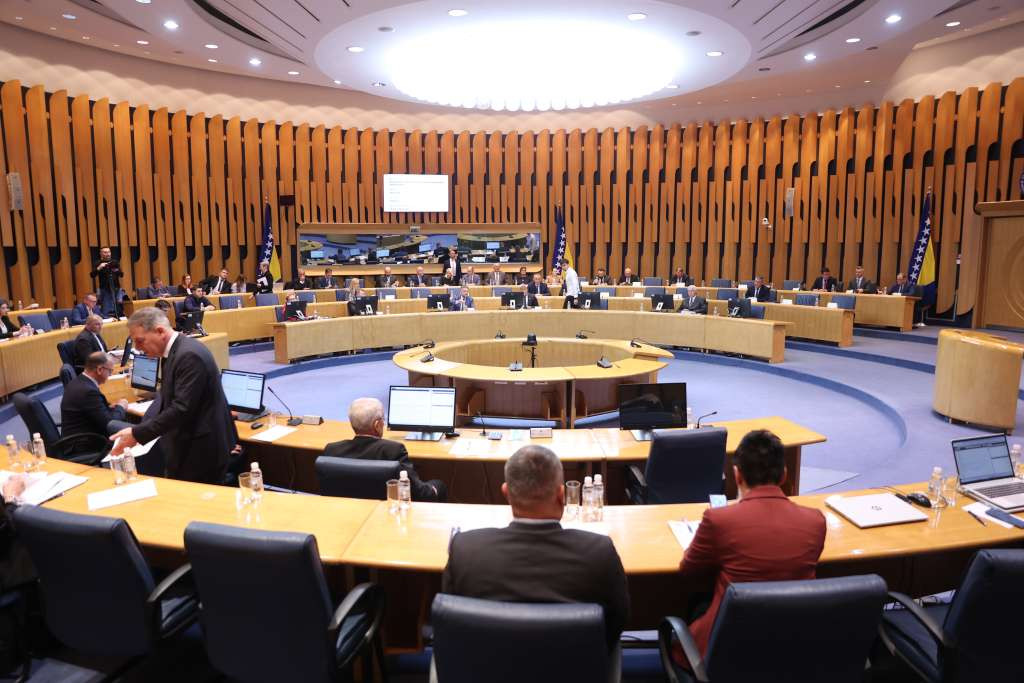 Počela sjednica Doma naroda PSBiH: Na dnevnom redu prijedlozi zakona o VSTV-u i Sudu BiH