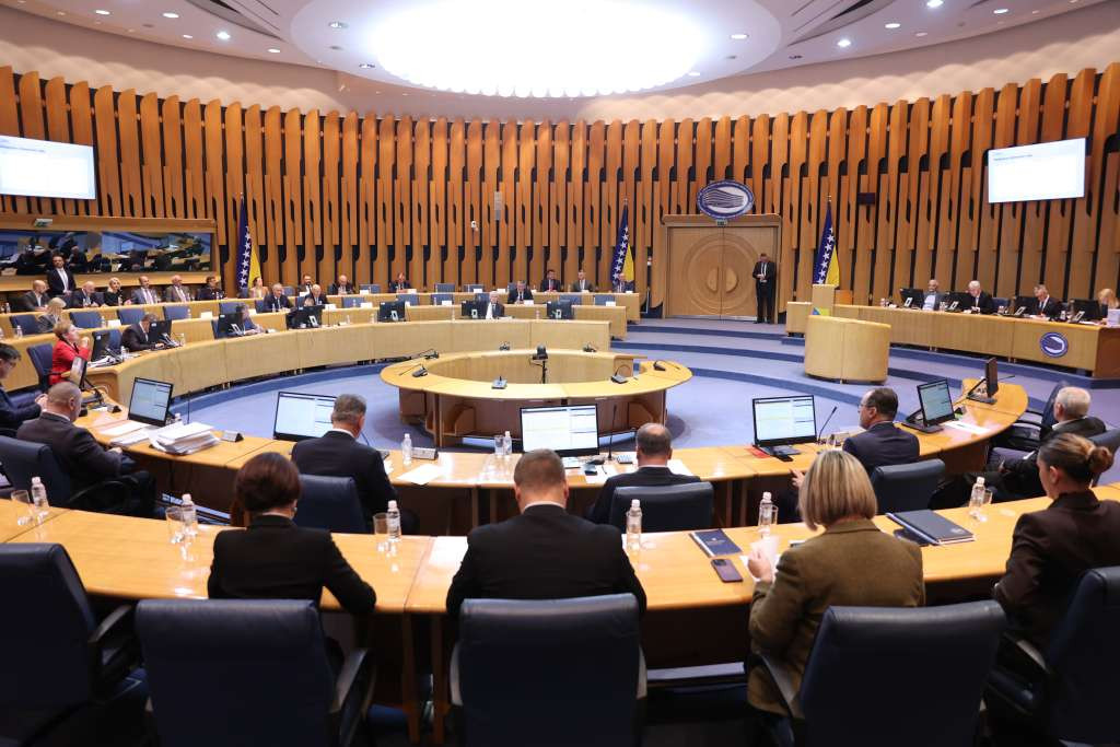 Prekinut nastavak jedne sjednice Doma naroda PSBiH, za pola sata zakazana nova hitna sjednica
