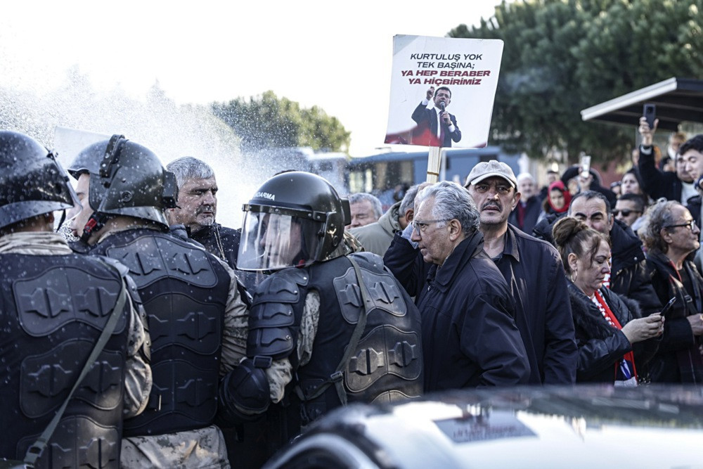 Počelo suđenje Erdoganovom rivalu, tužilaštvo traži više od 2.000 godina zatvora