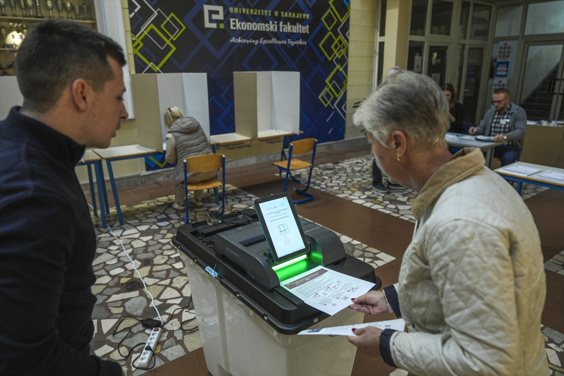 Izborni bh. paradoks: Skeneri otežali krađu glasova, birači ostali kod kuće, a nacionalno ponovo pobijedilo građansko