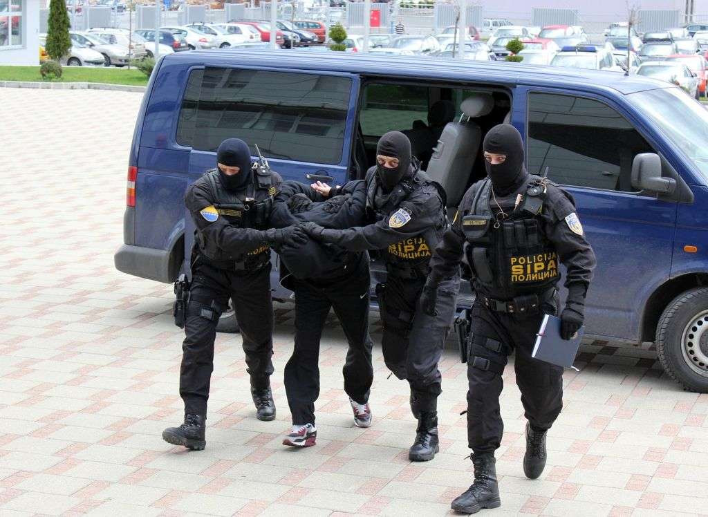 Uhapšena četiri carinska službenika UIO BiH zbog korupcije
