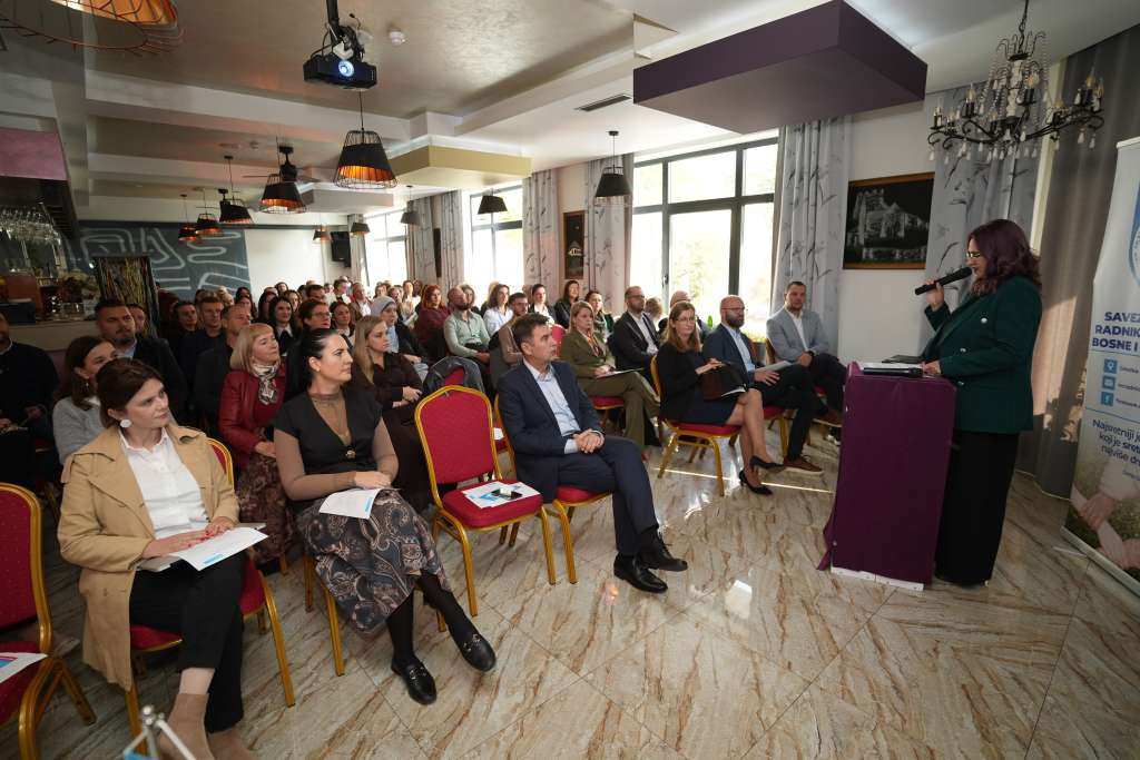 SOS Dječija sela: Socijalni rad u aktuelnom društvenom kontekstu - porodica, dijete i sistem podrške