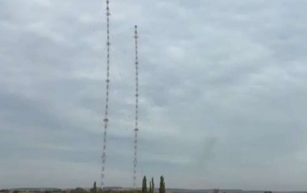 U Češkoj srušeni najviši radio-tornjevi na svijetu za emitiranje na srednjim talasima
