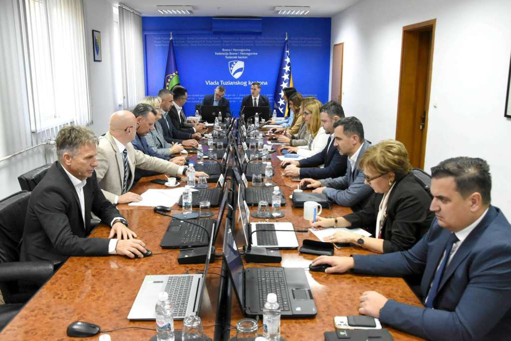Za sigurnije vodosnabdijevanje građana u TK kreditno zaduženje od 18,5 miliona KM
