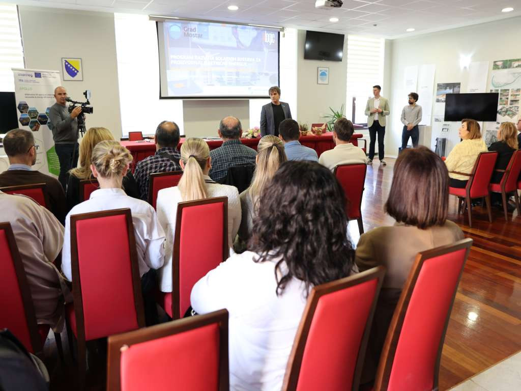 Mostar kao grad dobre energije: Solarni paneli na javnim ustanovama i parkingu