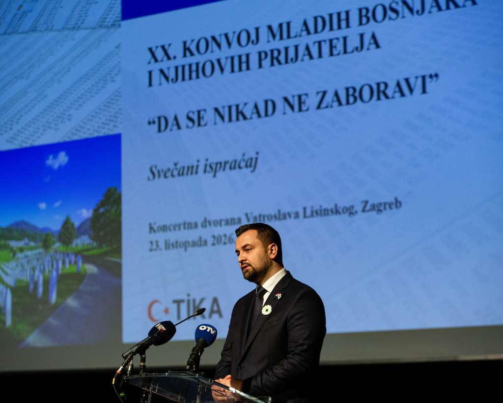 Dvadeseti Konvoj mladih Bošnjaka odaje počast žrtvama genocida u Srebrenici