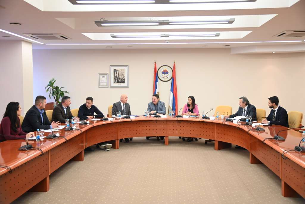 Odbor za ustavna pitanja NSRS traži od Ustavnog suda BiH da odbaci zahtjev Kenana Ademovića