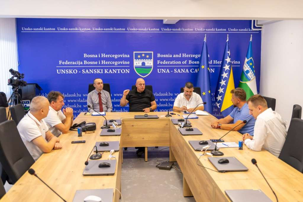 Potpisani novi kolektivni ugovori za zdravstvo u USK, povećane satnice i koeficijenti