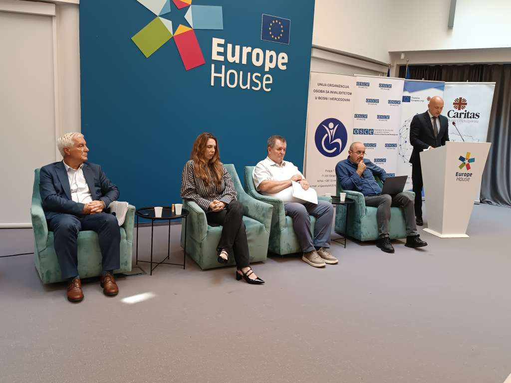 Okrugli sto u Sarajevu: Izborni proces mora biti pristupačan i inkluzivan za osobe s invaliditetom