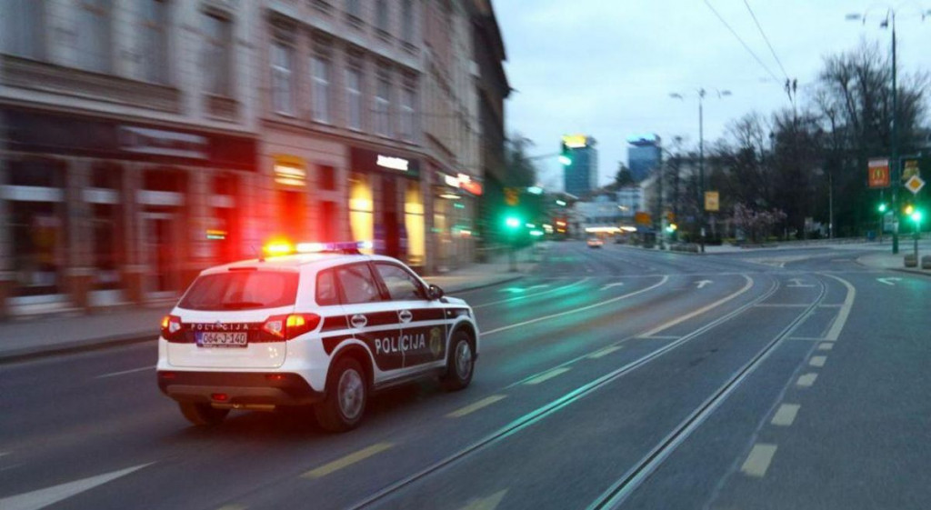 Jedna osoba teško ranjena u pucnjavi u Sarajevu, potraga za napadačem