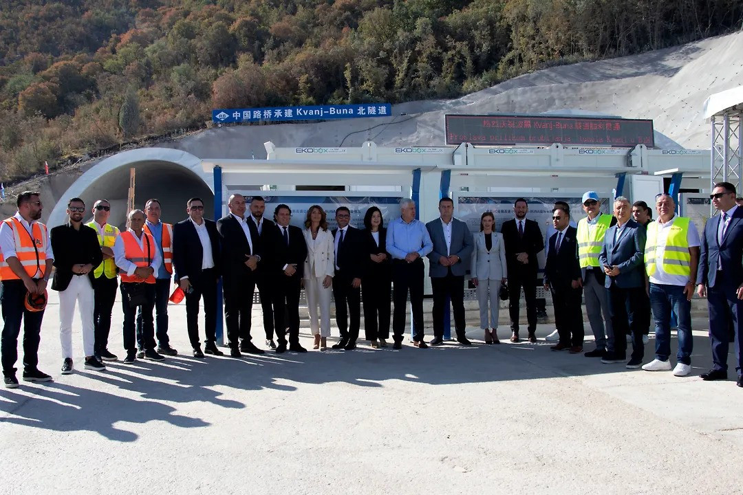 Važan dan za Hercegovinu: Probijen tunel Kvanj na trasi izgradnje autoputa na Koridoru Vc