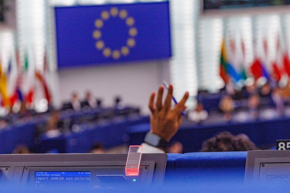 EP: 23 zastupnika traži suspenziju pristupnih pregovora sa Srbijom