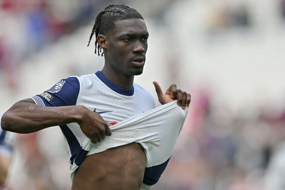 Yves Bissouma potpisao za Ajax