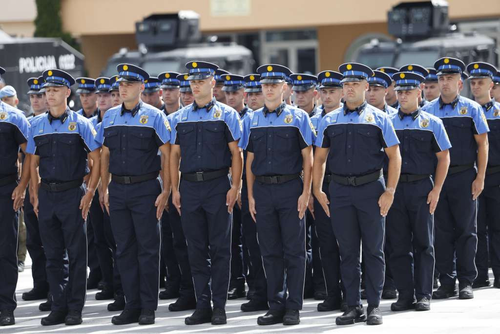 Sutra u Sarajevu veliki defile policijskih snaga - "Od prvog poziva do odbrane države"