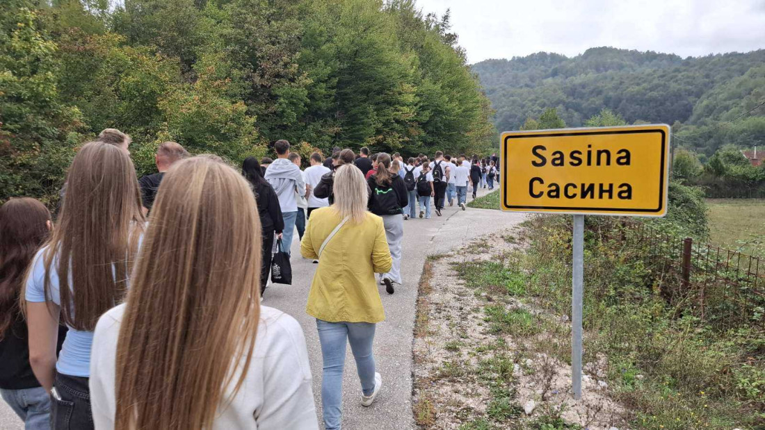 Obilježena 31. godišnjica zločina u Sasini: Porodice traže procesuiranje odgovornih