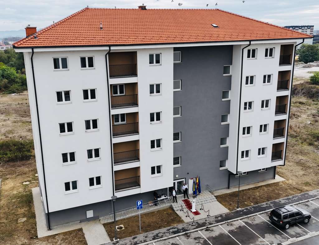 U Živinicama 24 porodice dobile ključeve novih domova