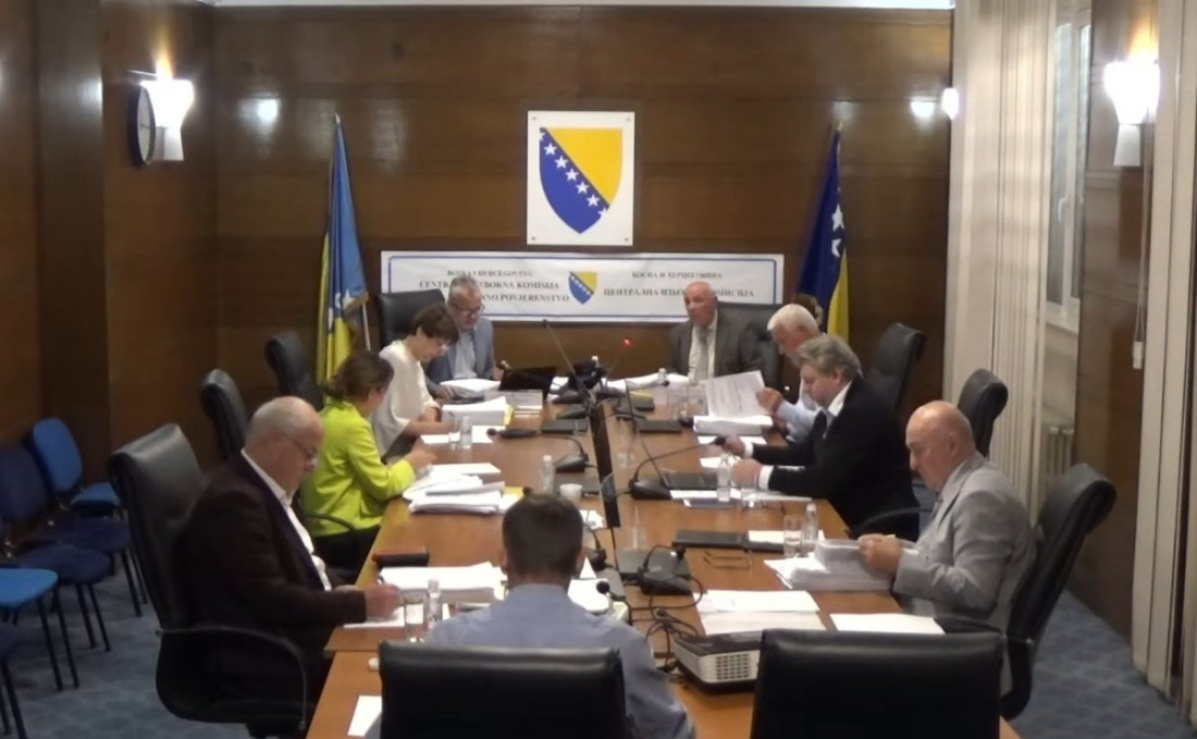CIK kaznio više političkih subjekata zbog preuranjene kampanje i spornih objava