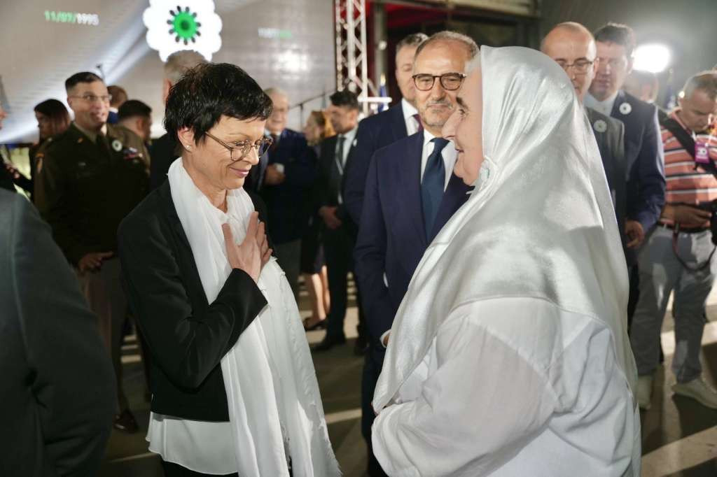 Kos: Majke Srebrenice među najsnažnijim glasovima pomirenja