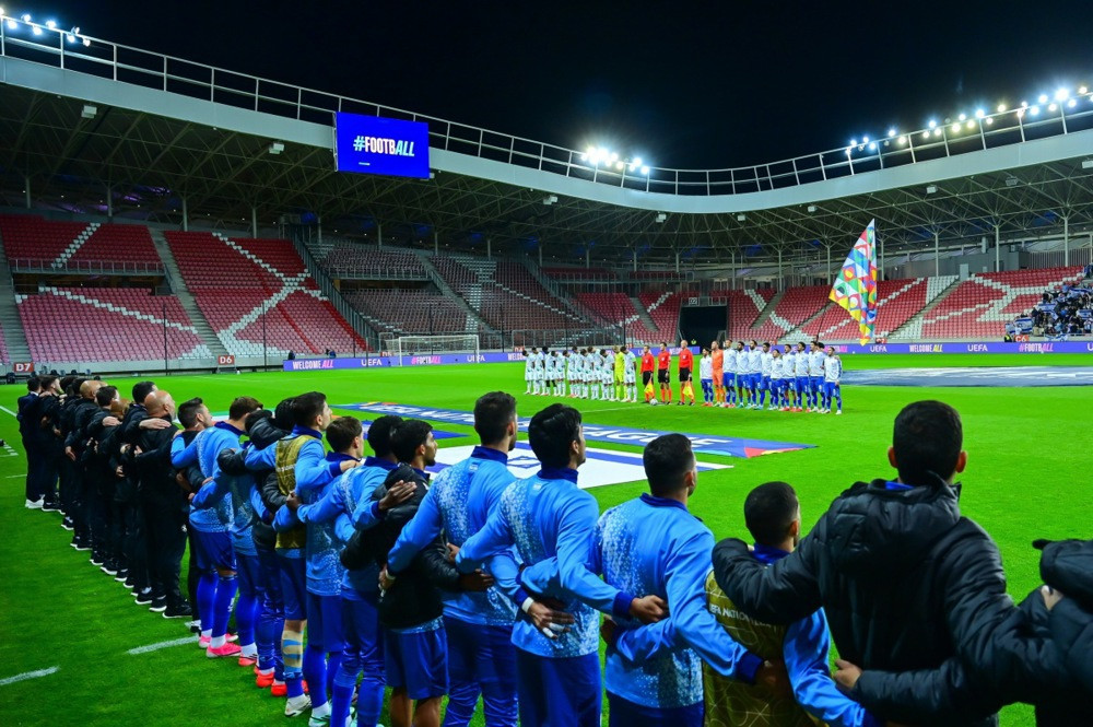 Pognute glave, crne trake i bez rukovanja: Irska savladala Izrael 3:0