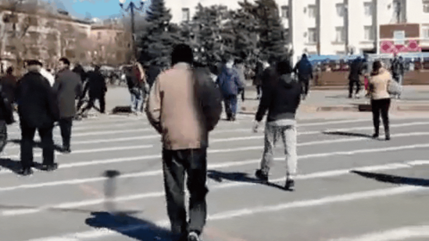 Ruske trupe pucaju na demonstrante u Hersonu